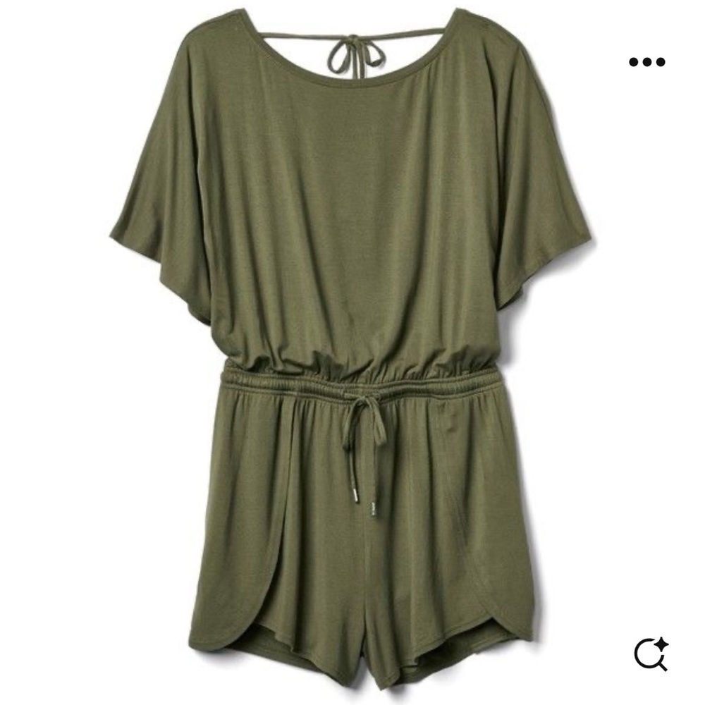 EUC Size Large Gap romper